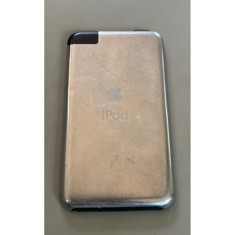 Lot of 2 Apple Ipod Touch 2nd & 4th Gen 8GB Storage *Parts Only*